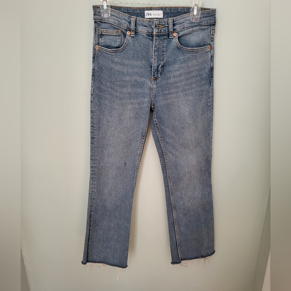 Zara Size 6 Women Straight Leg Cropped Frayed Raw Hem Jeans Denim